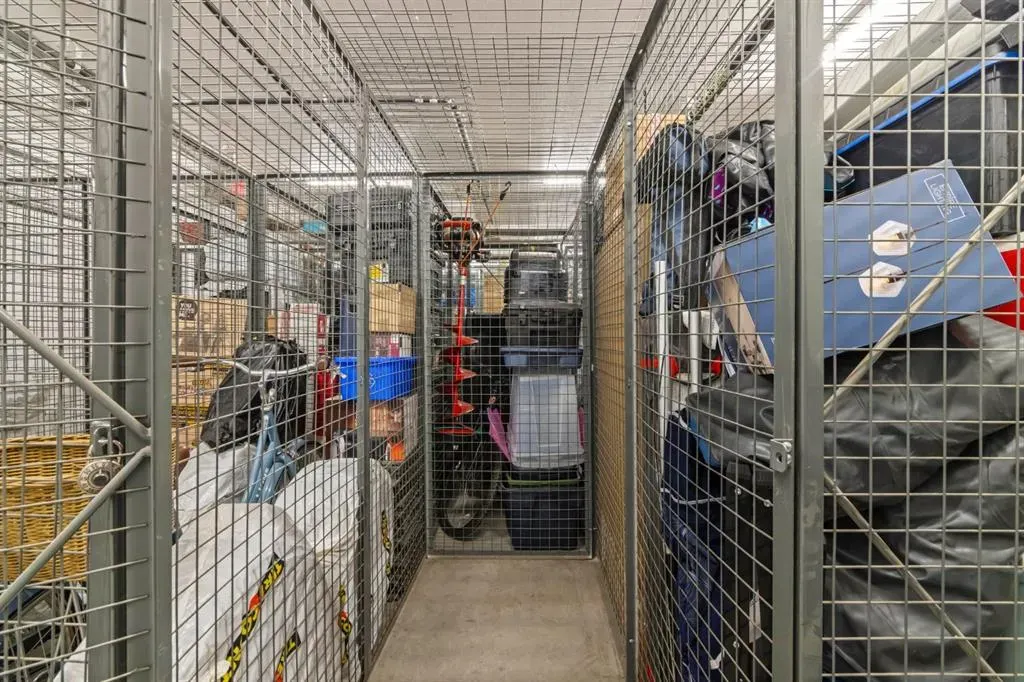 38 9 Street NE, #401