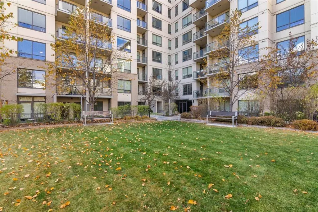 38 9 Street NE, #401