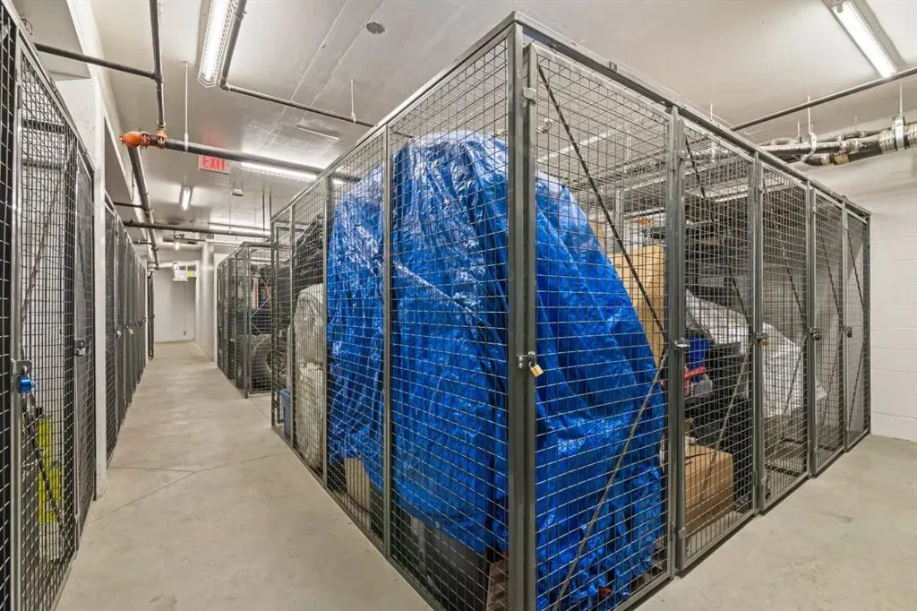 38 9 Street NE, #401