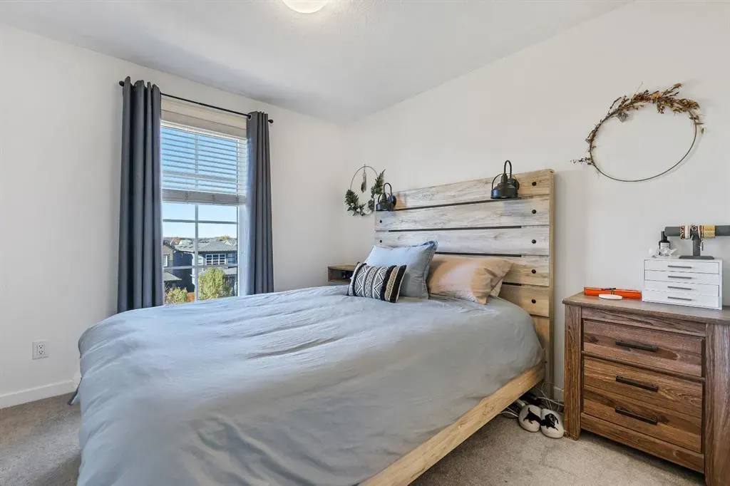 918 Walgrove Boulevard SE