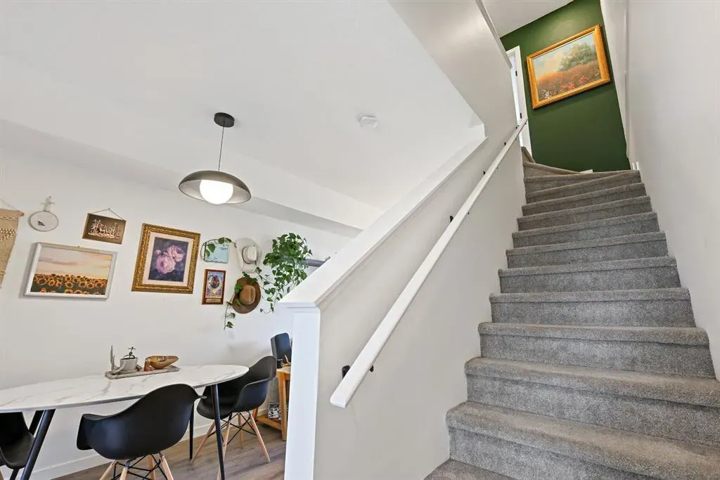 918 Walgrove Boulevard SE