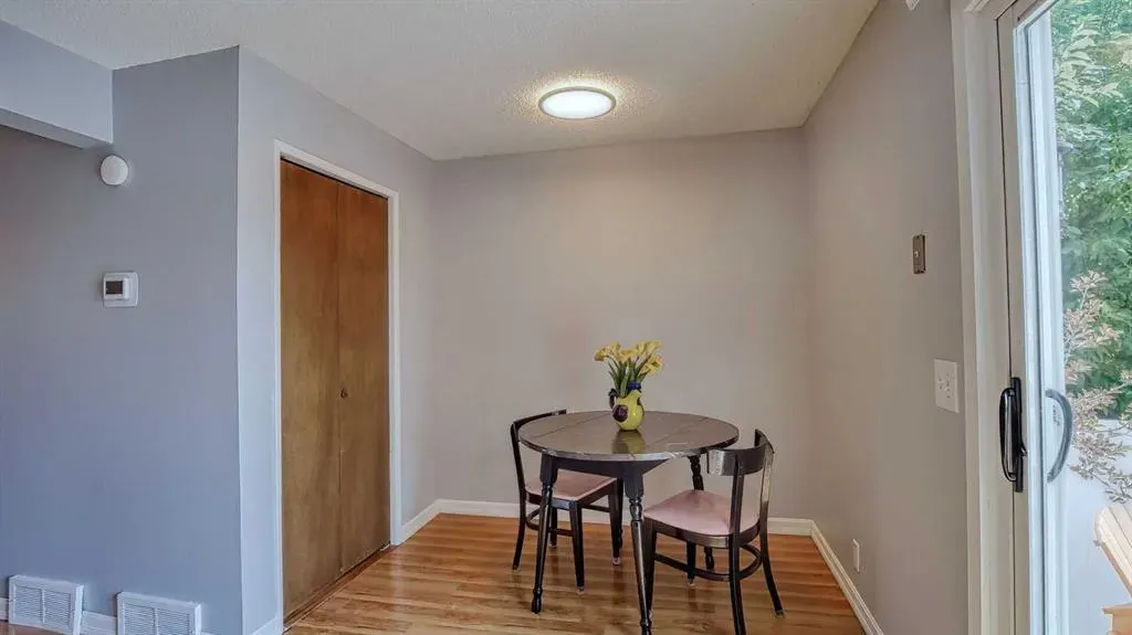 123 Woodsman Lane SW