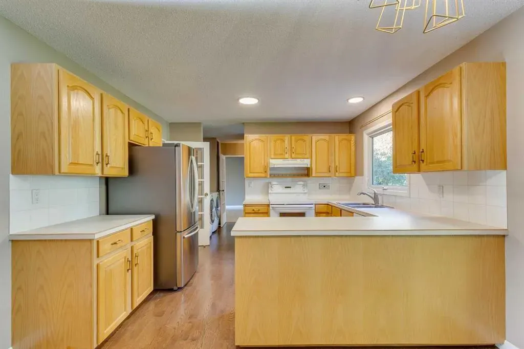 1257 Varsity Estates Road NW