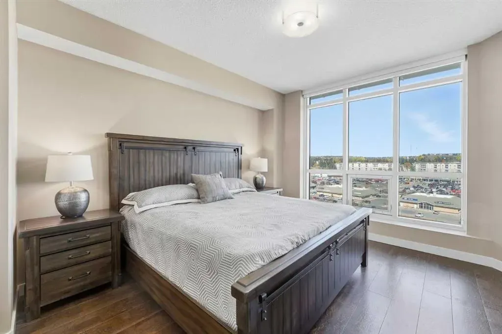 32 Varsity Estates Circle NW, #1005