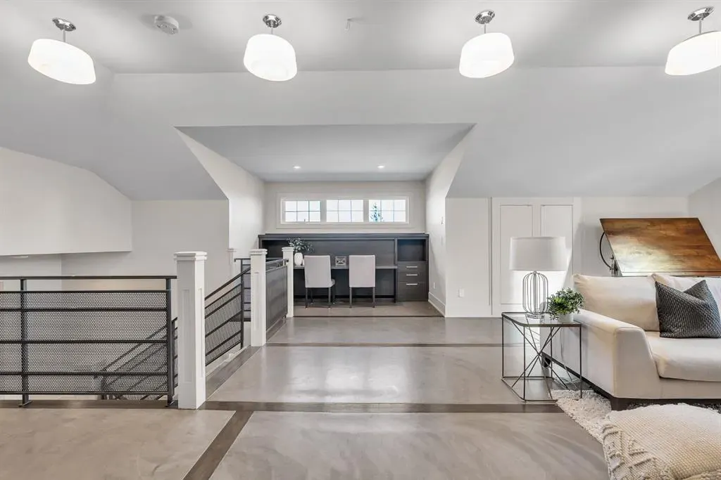 625 Britannia Drive SW