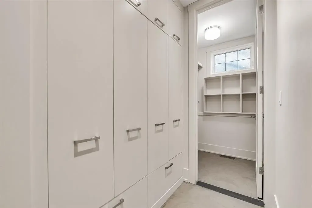 625 Britannia Drive SW