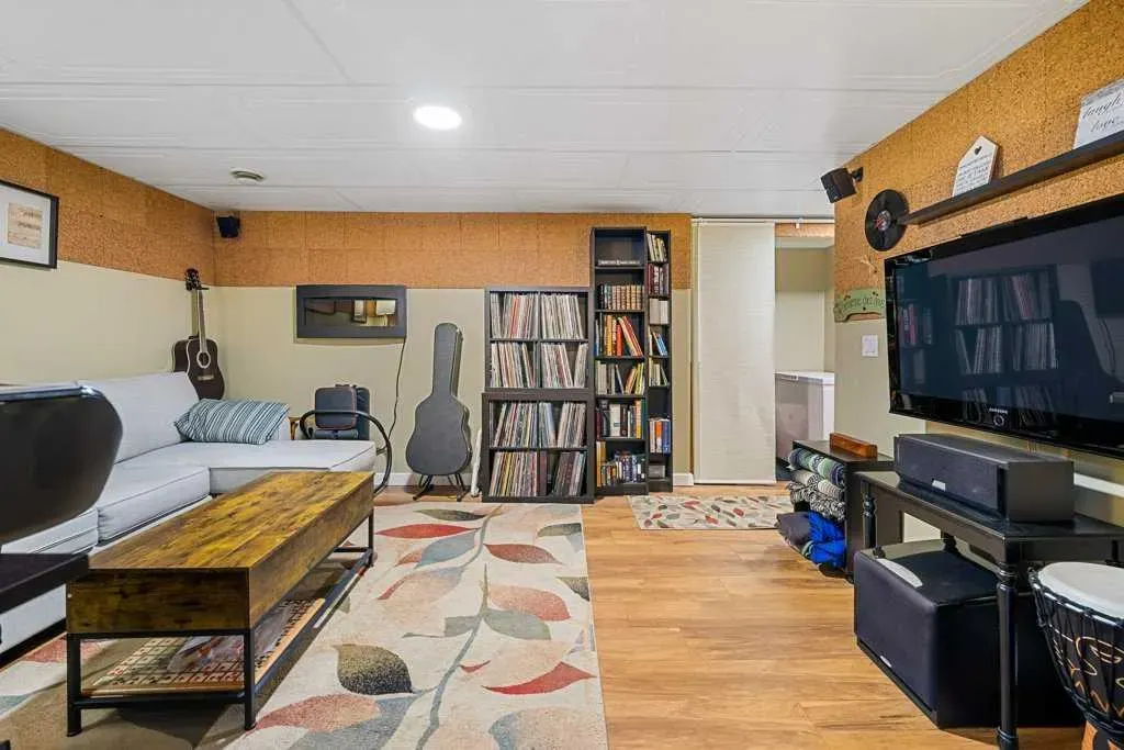 56 Shawmeadows Close SW