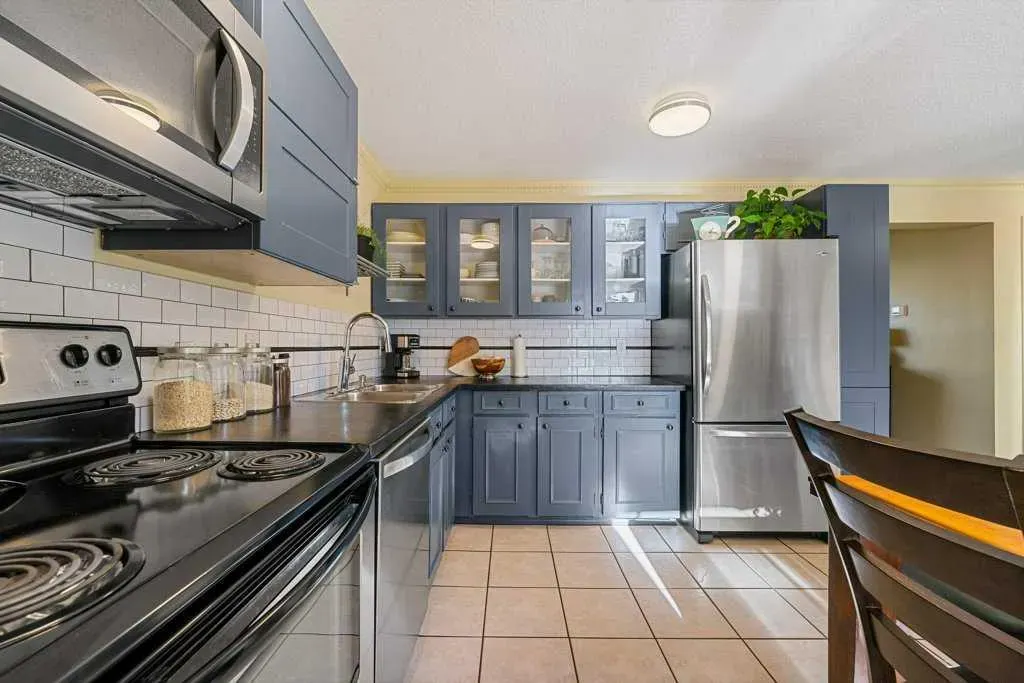 56 Shawmeadows Close SW