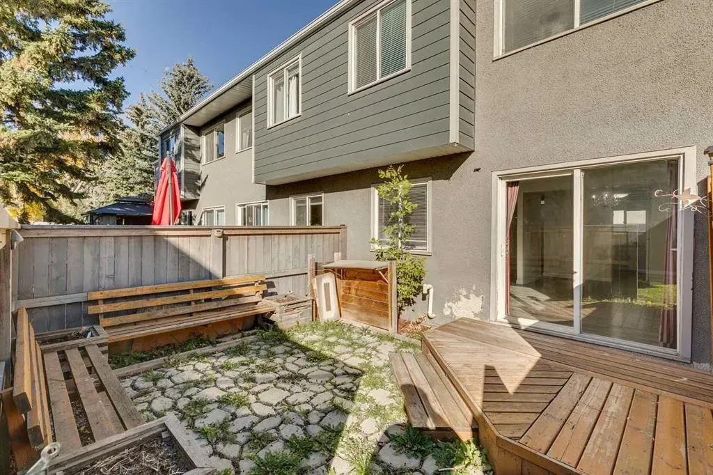 219 90 Avenue SE, #52