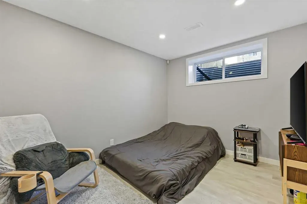 26 Chaparral Valley Common SE