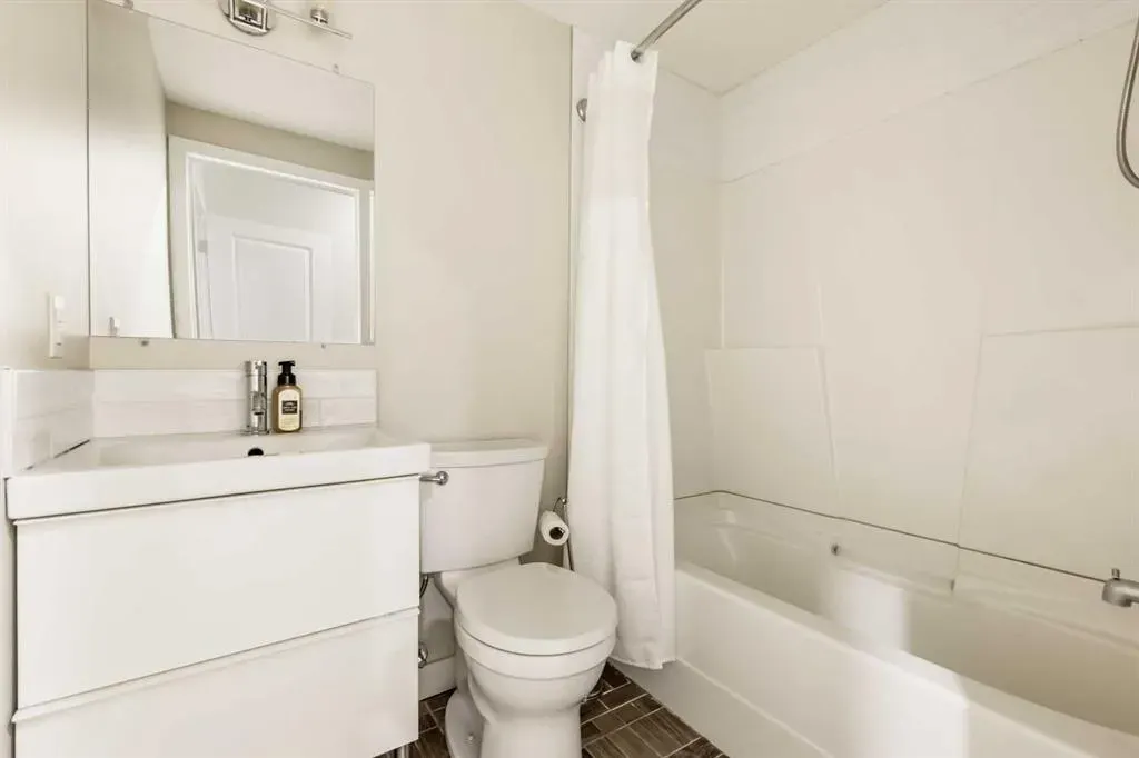 76 Legacy Glen Row SE