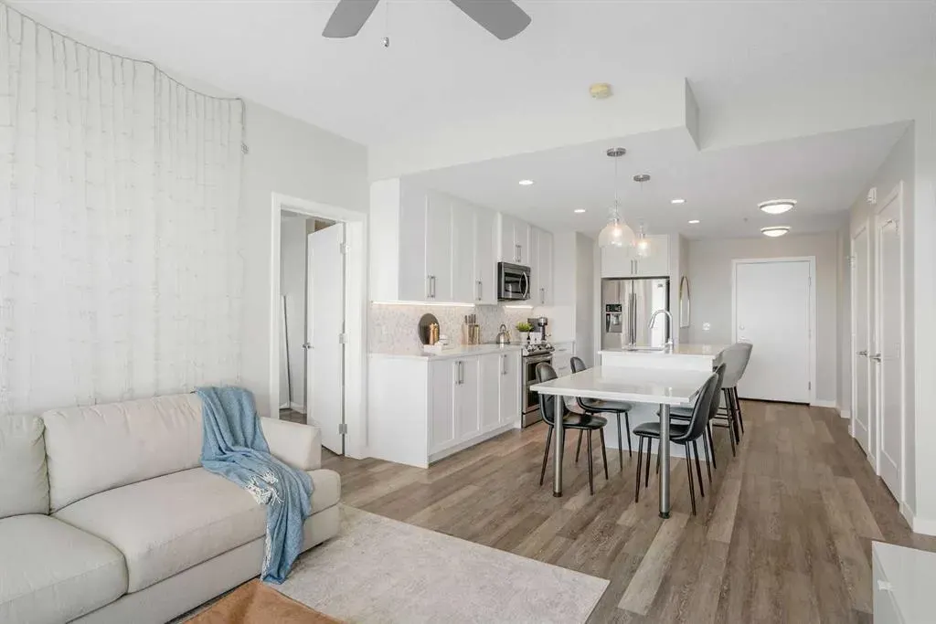8530 8A Avenue SW, #318