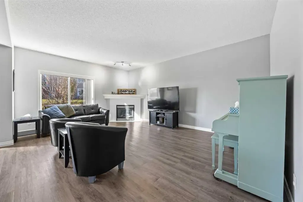 303 Westmount Court