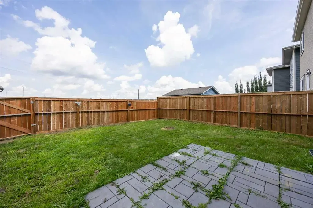 336 Marquis Heights SE
