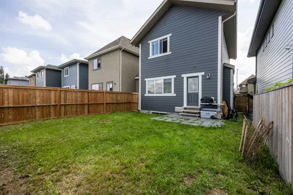 336 Marquis Heights SE