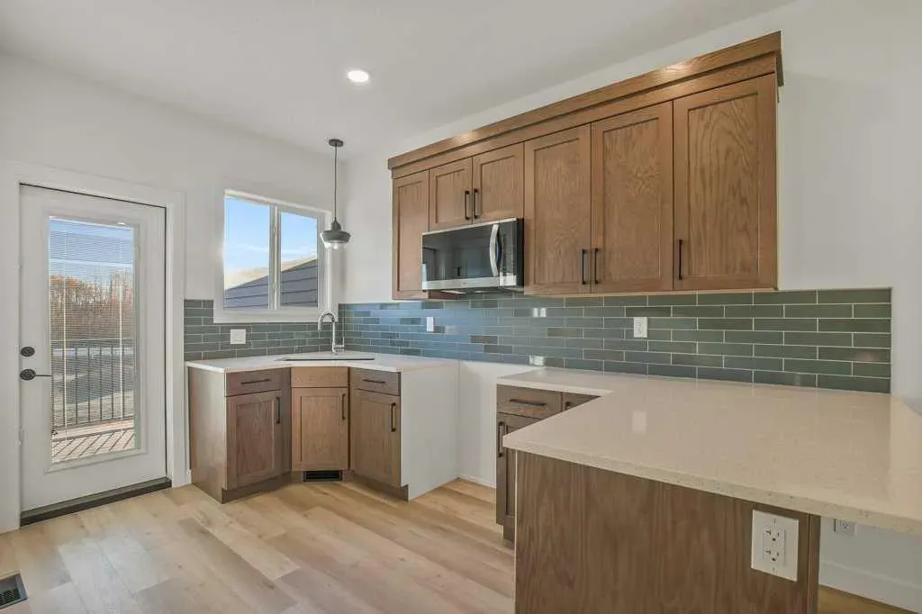 116 Gray Close