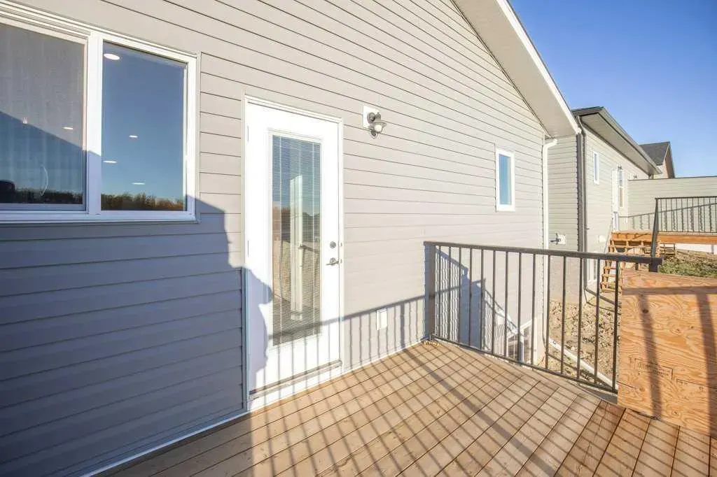 116 Gray Close