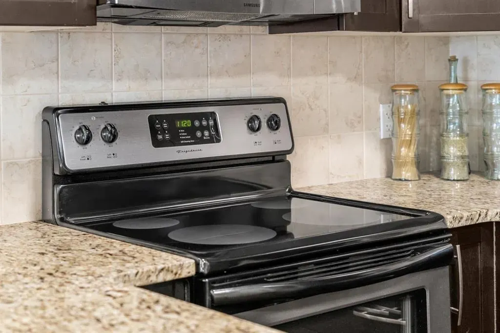 15 Sunset Square, #3106