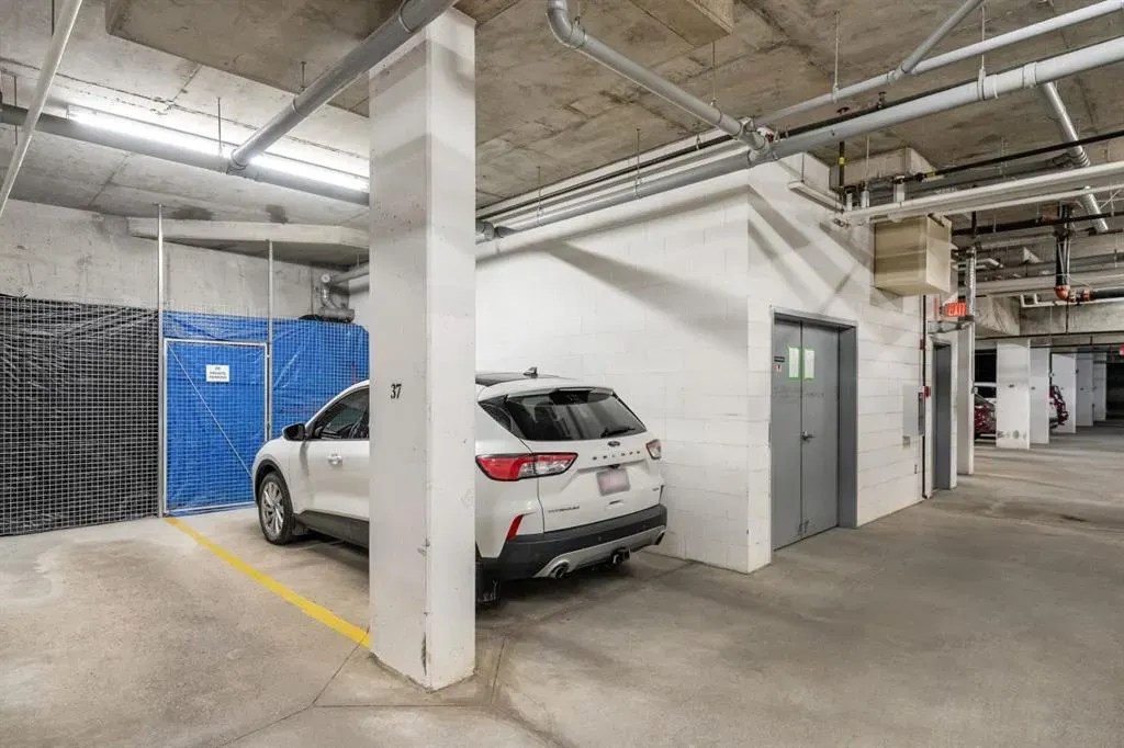 15 Sunset Square, #3106