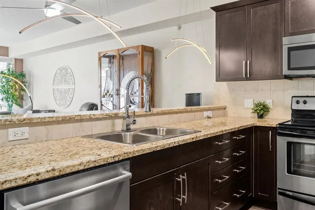 15 Sunset Square, #3106