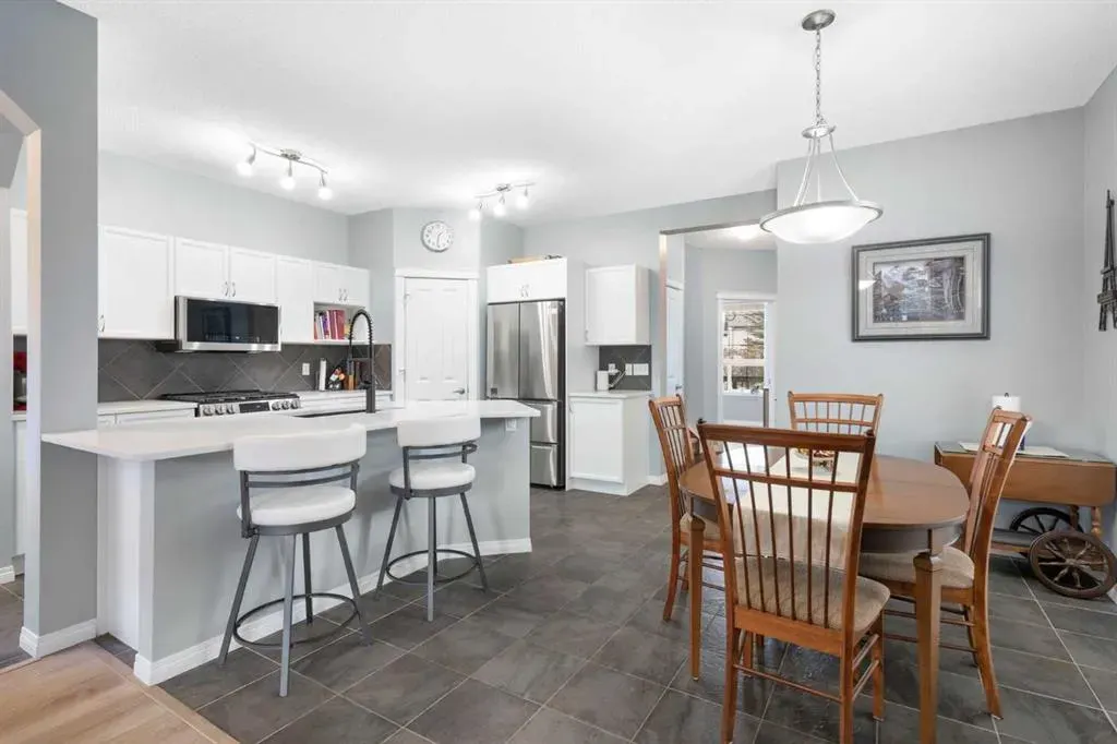 157 Morningside Gardens SW
