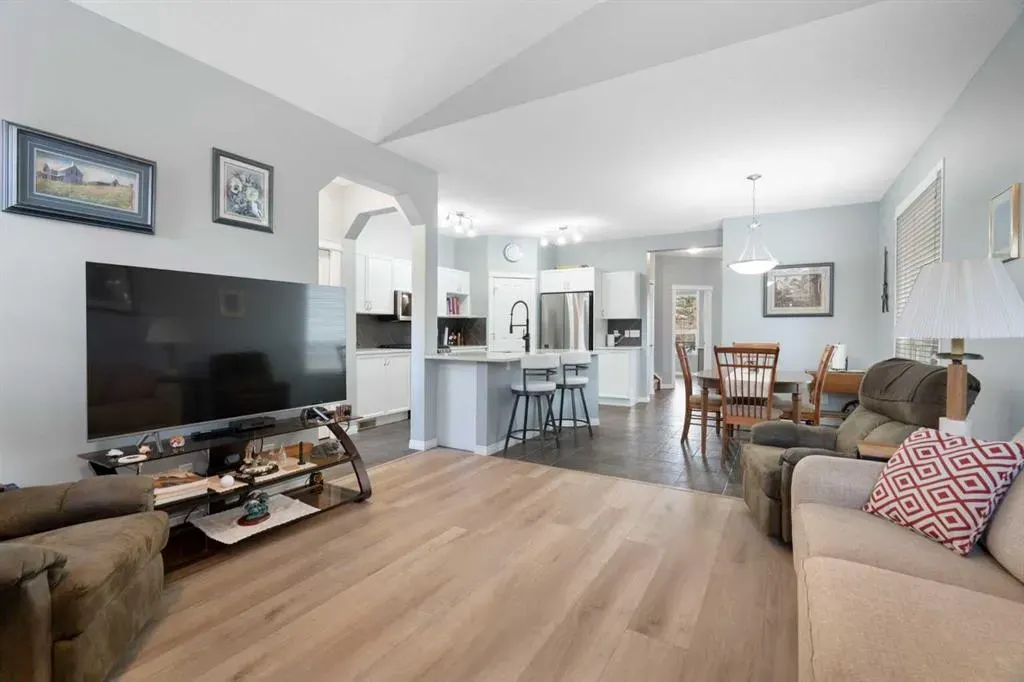 157 Morningside Gardens SW