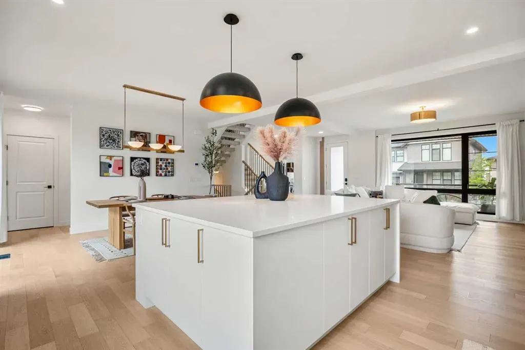 27 Bluerock Avenue SW