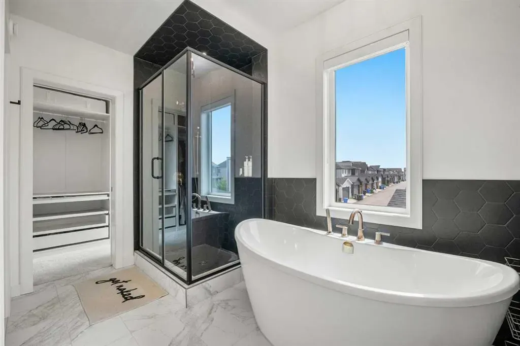 27 Bluerock Avenue SW