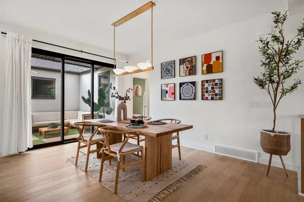 27 Bluerock Avenue SW