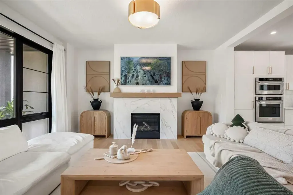 27 Bluerock Avenue SW