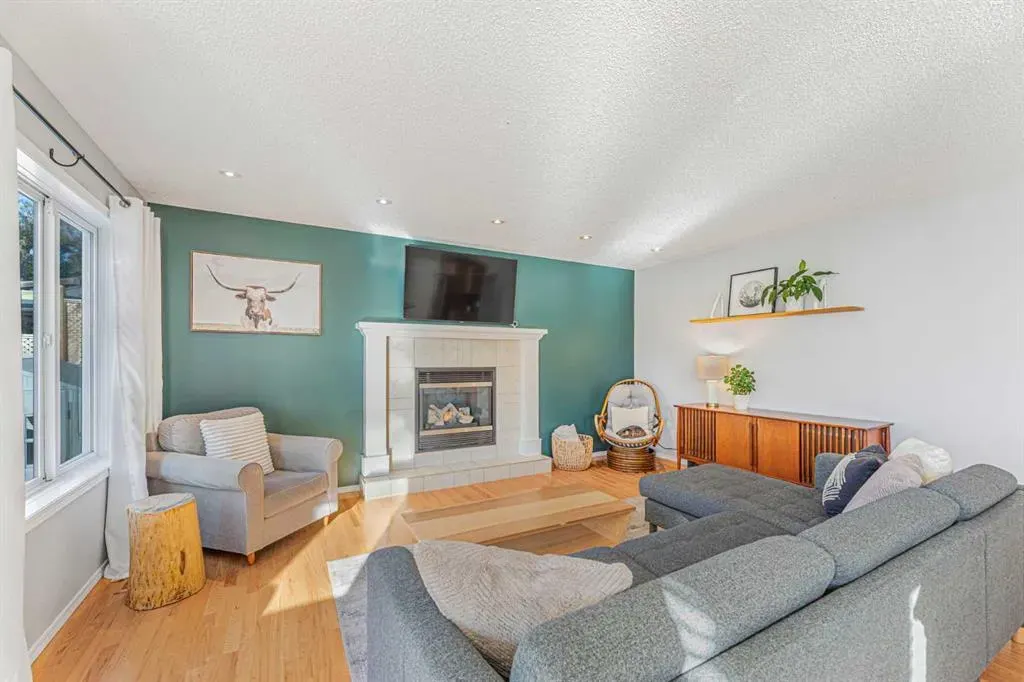 754 Cimarron Close