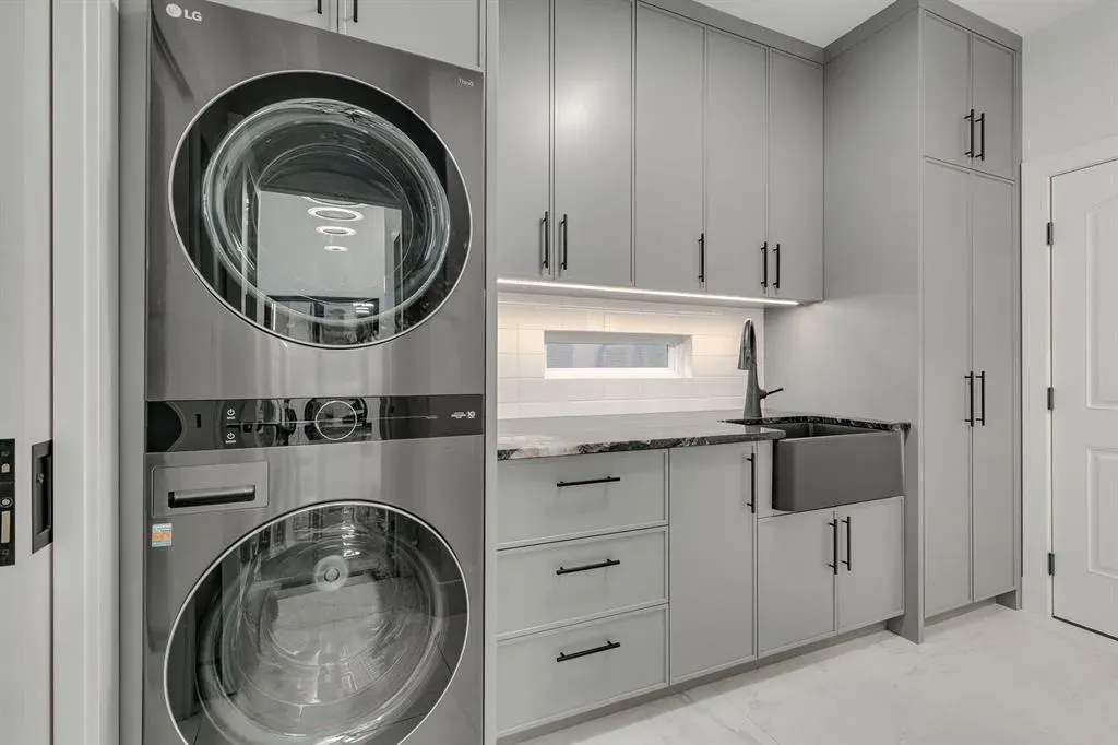 50 Signature Heights SW