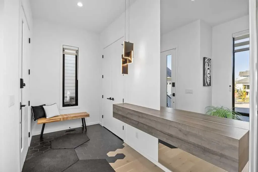 133 Glyde Park