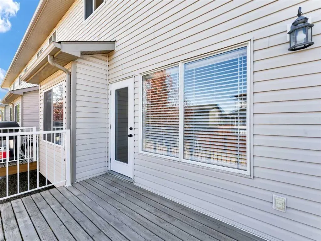 82 Saamis Meadows Lane SW