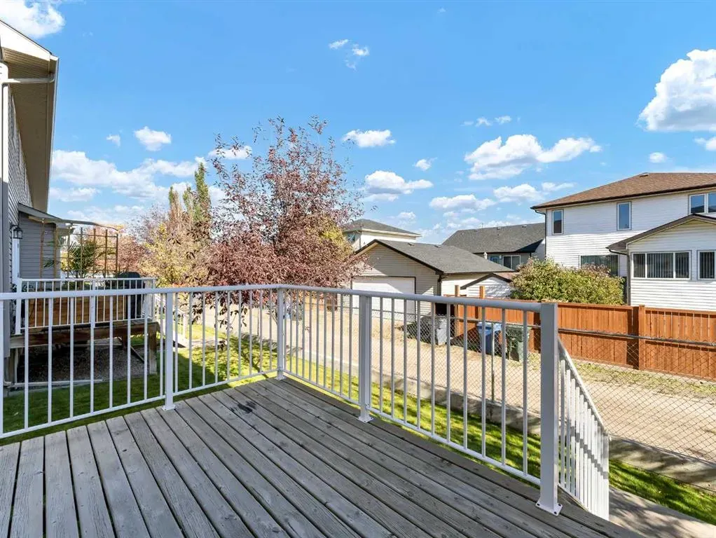 82 Saamis Meadows Lane SW
