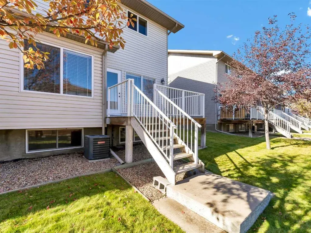 82 Saamis Meadows Lane SW