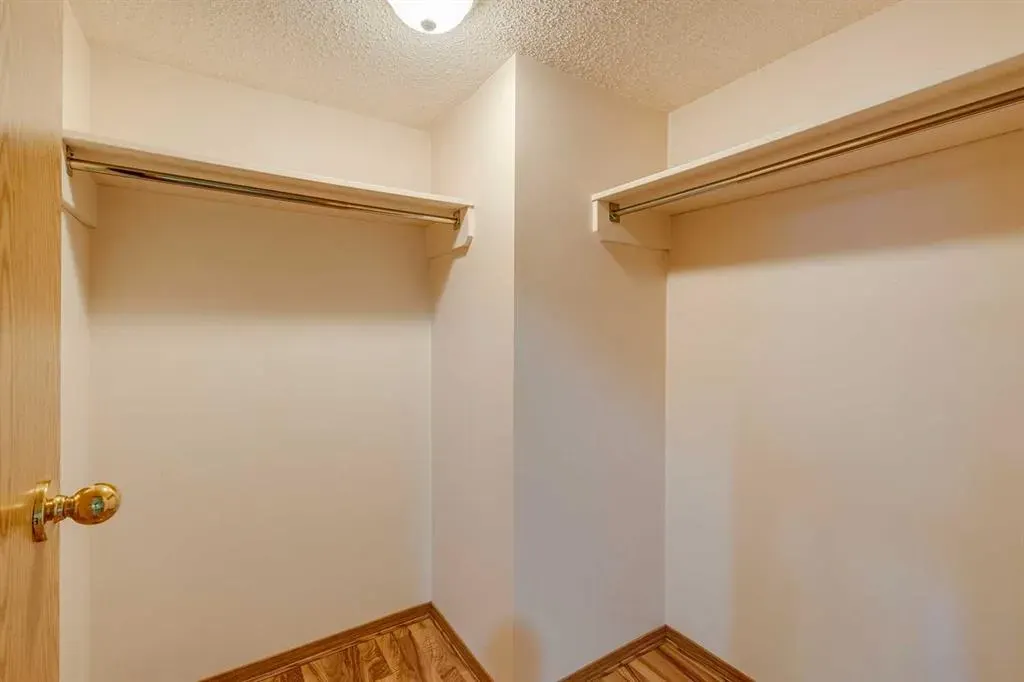 8 Mist Road