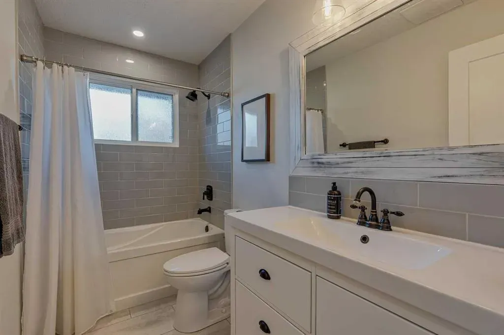 708 Sherman Avenue SW