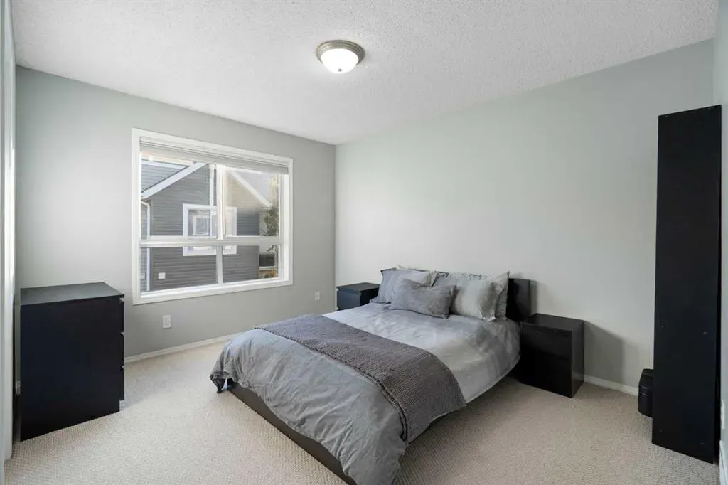 135 Tuscany Court NW