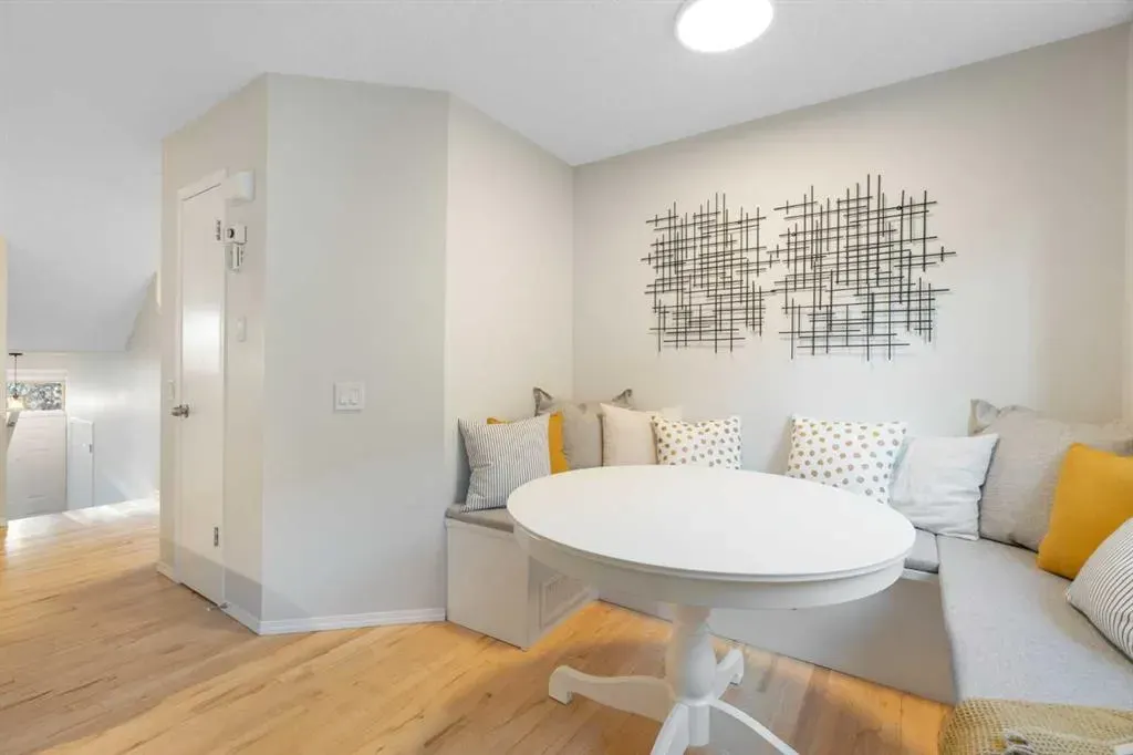 135 Tuscany Court NW