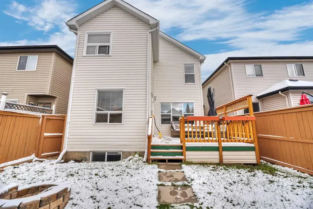 84 Evermeadow Manor SW