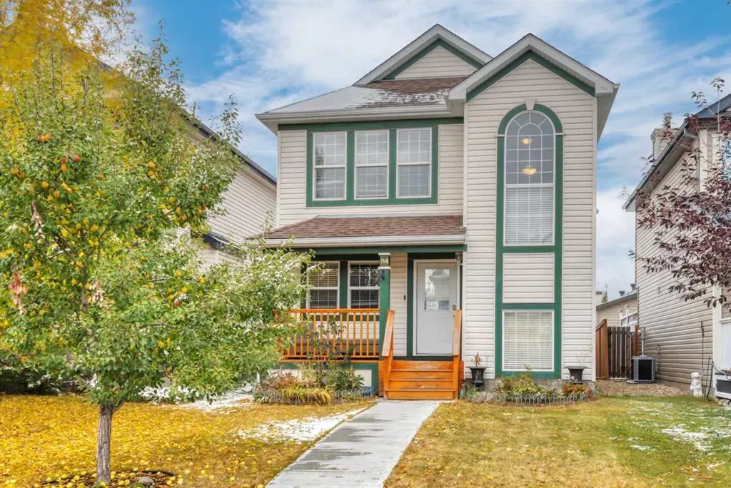 84 Evermeadow Manor SW