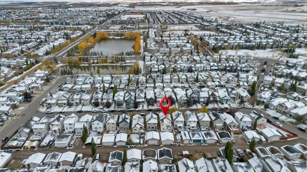 84 Evermeadow Manor SW