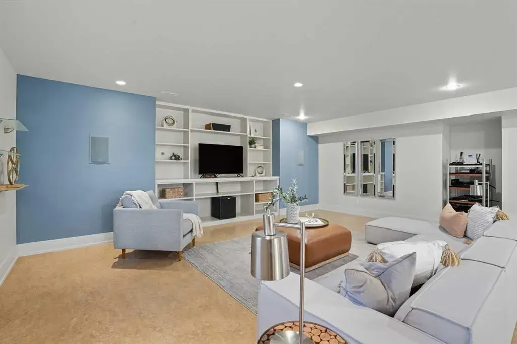 1403 Beverley Place SW