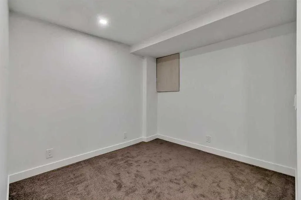 2720 Rundleson Road NE, #112