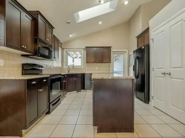 191 Riverstone Boulevard W