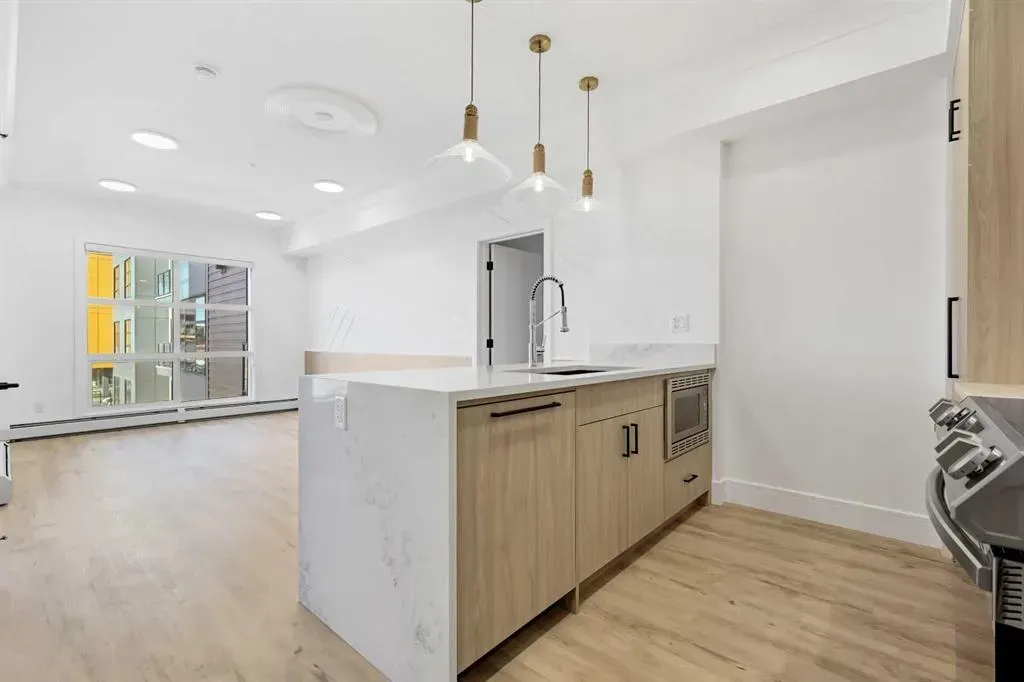 370 Dieppe Drive SW, #313