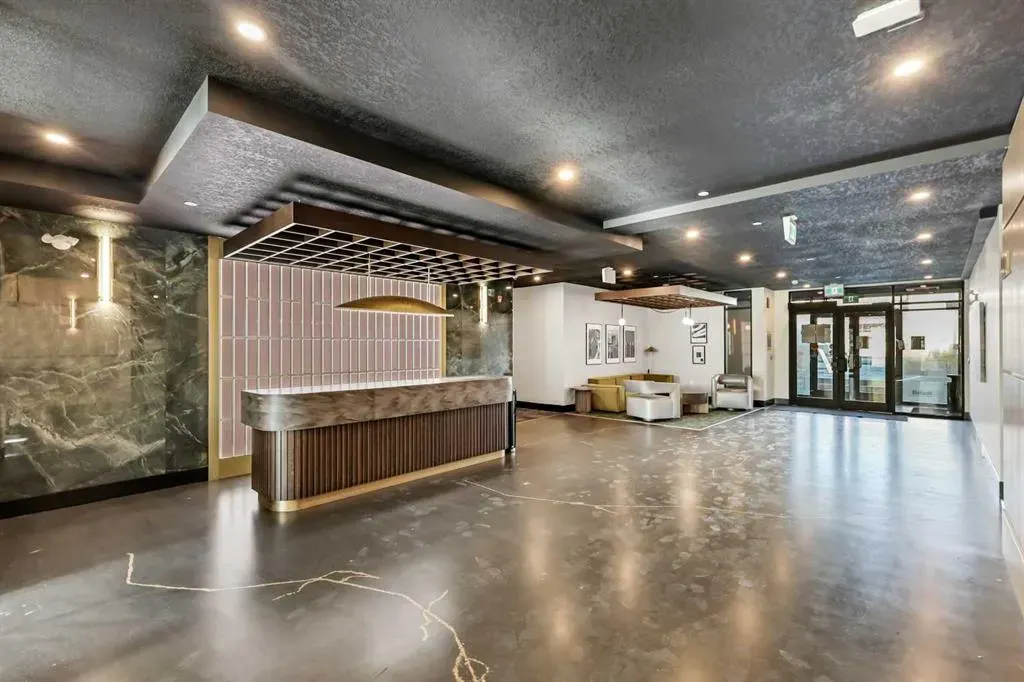 370 Dieppe Drive SW, #313