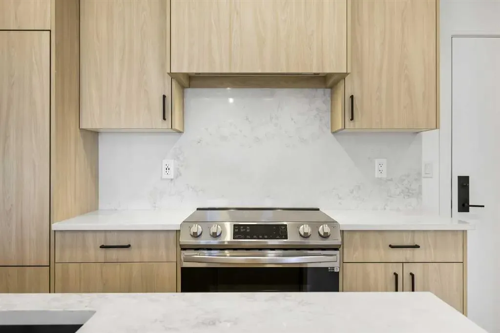 370 Dieppe Drive SW, #313