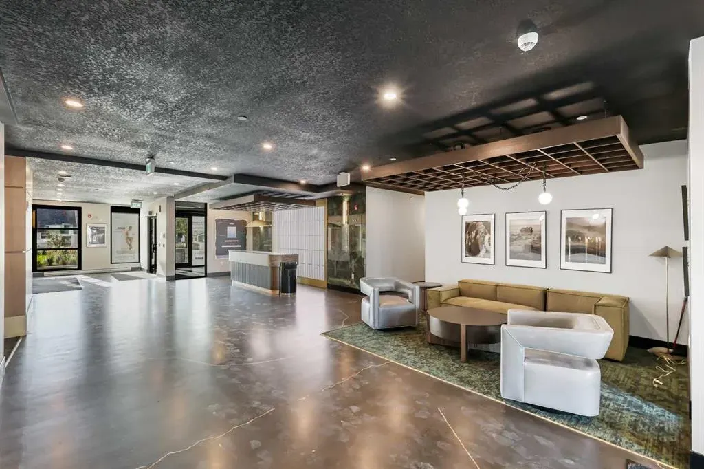 370 Dieppe Drive SW, #313